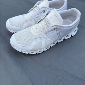 On Running All-White Cloud Athletic Shoes for Men
